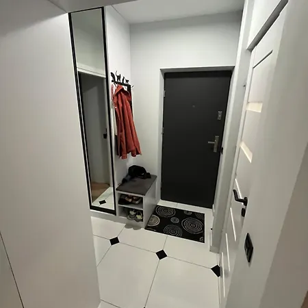 Metro Ksiecia Janusza Apartment Warsaw